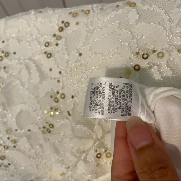 Jodi Kristopher Lace white dress with sequins 3 - Picture 10 of 12